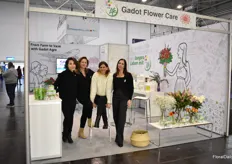 The team of Gadot, presenting products for cut flowers.